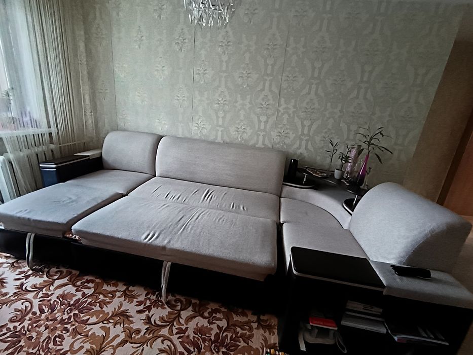 Продам угловой диван