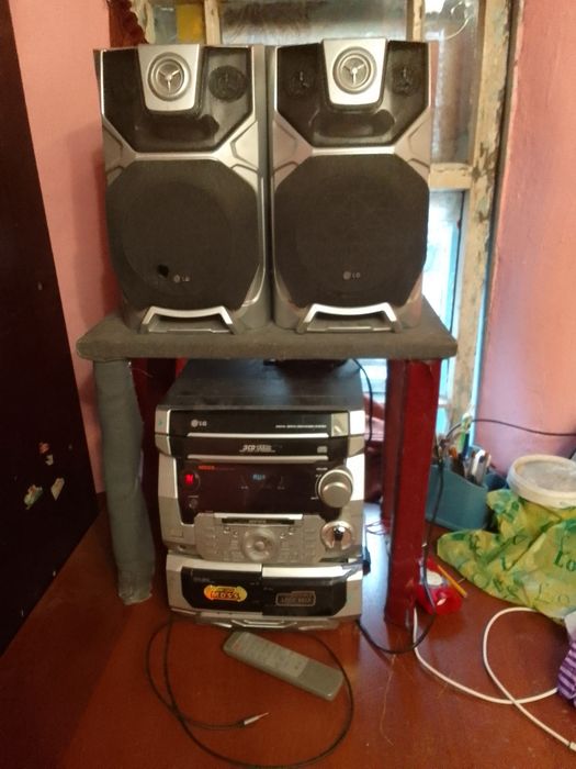 Музыкальный центр