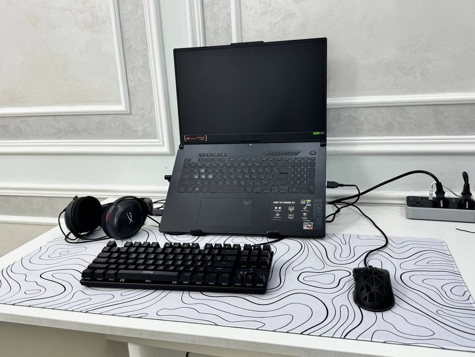 Asus tuf gaming A17 FA707