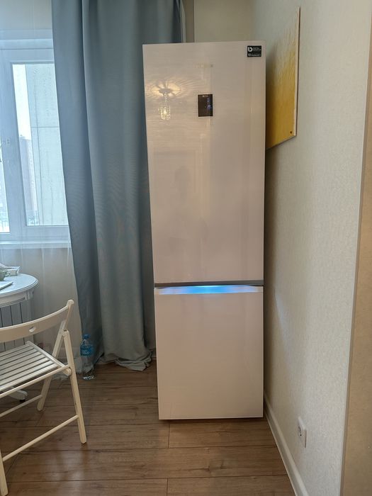 Холодильник Samsung