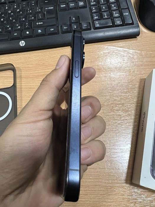 Iphone 15pro sotiladi