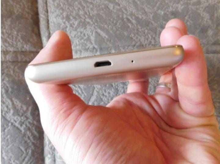 Продам телефоны за 500