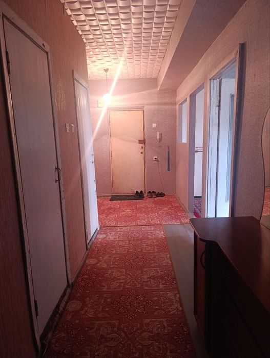 3/7/12. Яшнабад р-н, Тузель 3. Квартира 70 м², дом панельн. Метро 500м