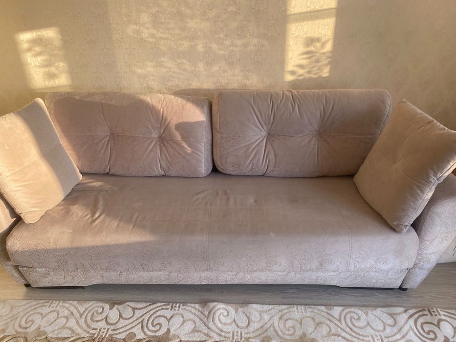 Продам диван  и комод