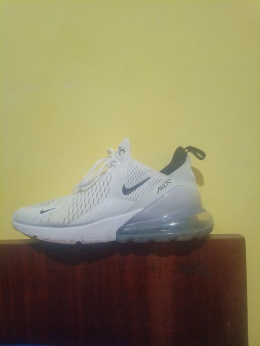 Nike Air Max 270