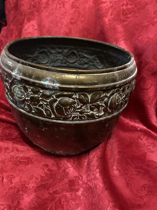 Медни и бронзови съдове