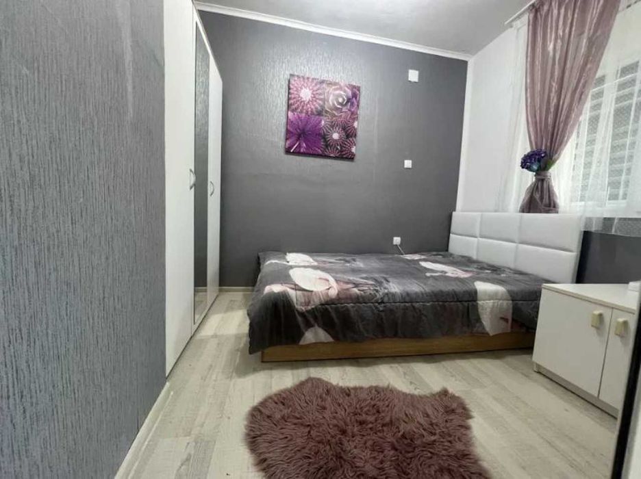 Дава се под наем Двустаен апартамент в Пловдив, Тракия - 40 кв.м за 225 € - Снимка #2