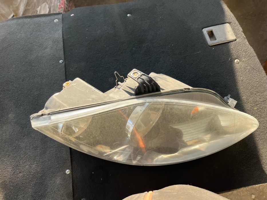 Десен фар за Seat Leon оригинален 5p1941006 d