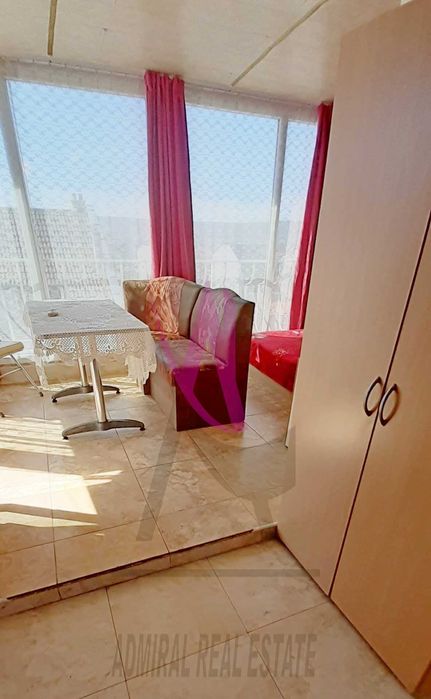 Дава се под наем Едностаен апартамент в Варна, Колхозен пазар - 30 кв.м за 300 € - Снимка #1