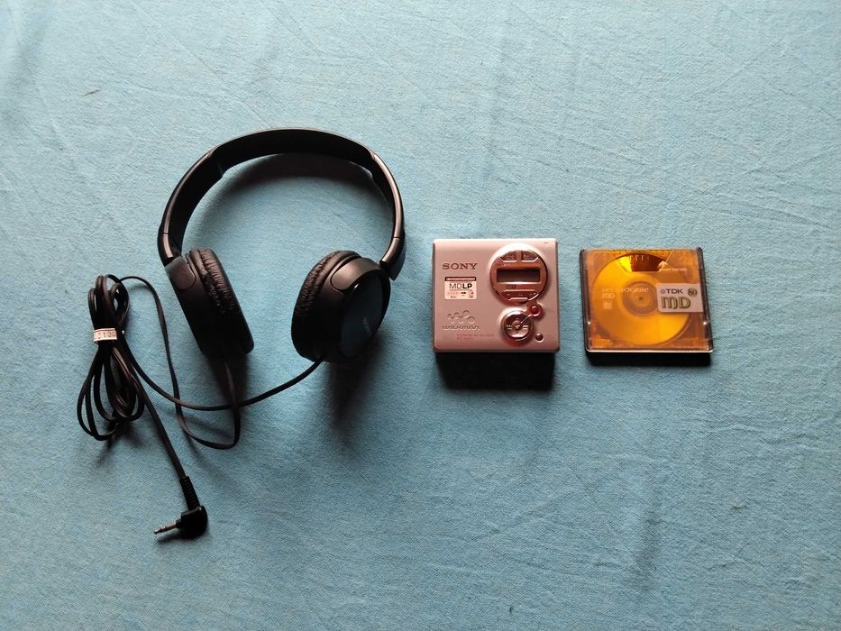 оригинален мини диск на Сони-перфектен, записващ +1 диск подарък