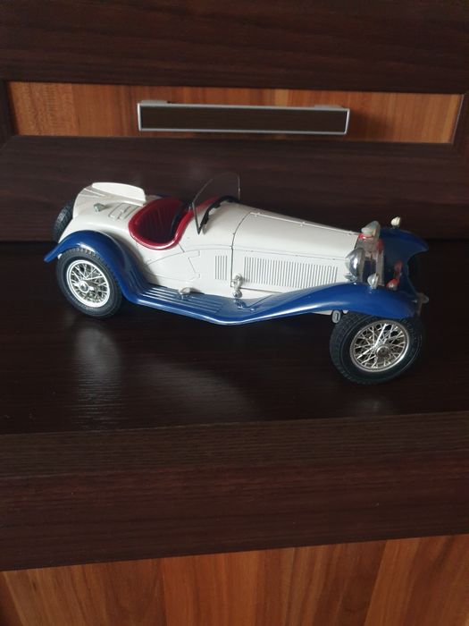 Alfa Romeo macheta