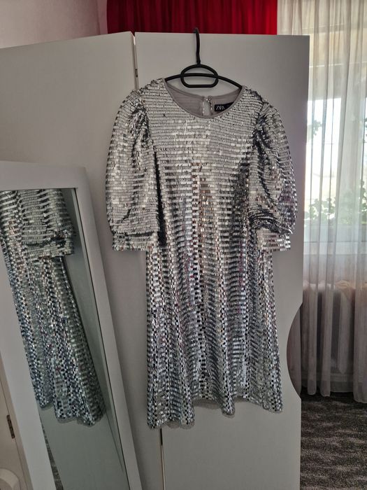 Сребриста рокля Zara S