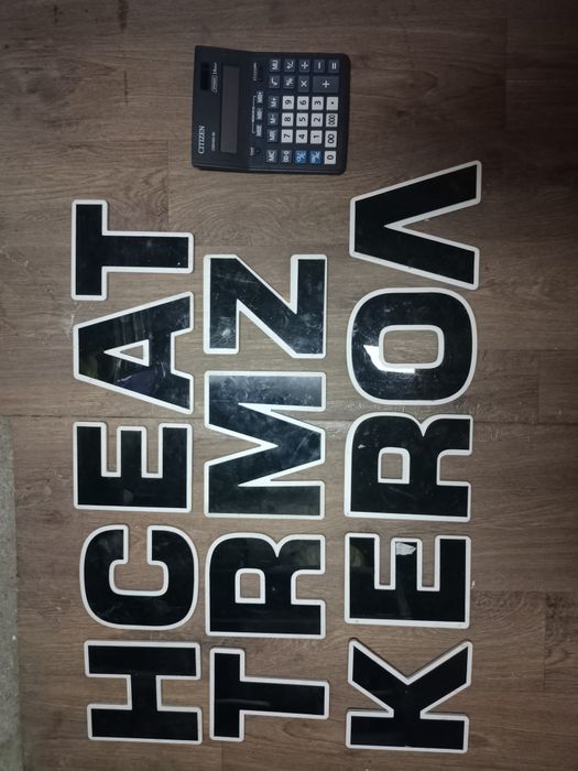 Буквы пластиковые