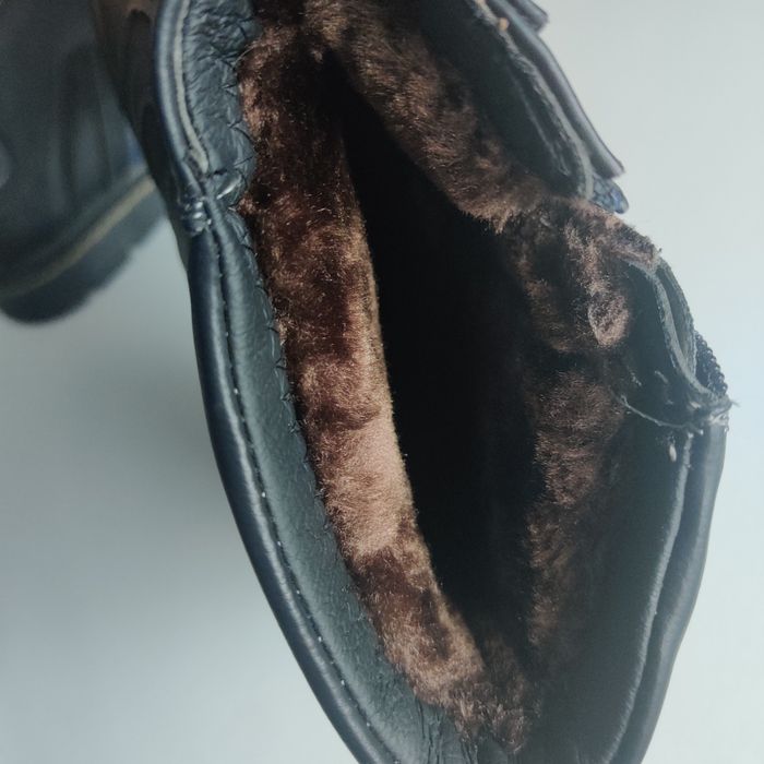 Cizme Piele NOI ÎMBLĂNITE mărimea 40 cu fermoar foarte călduroase