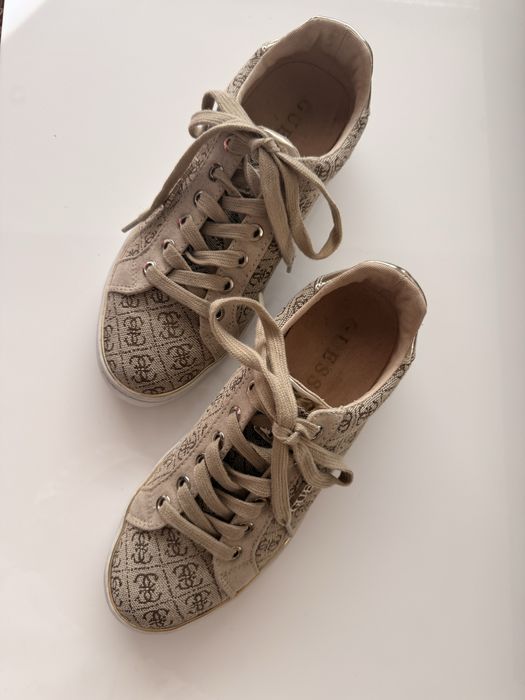 Дамски кецове Guess