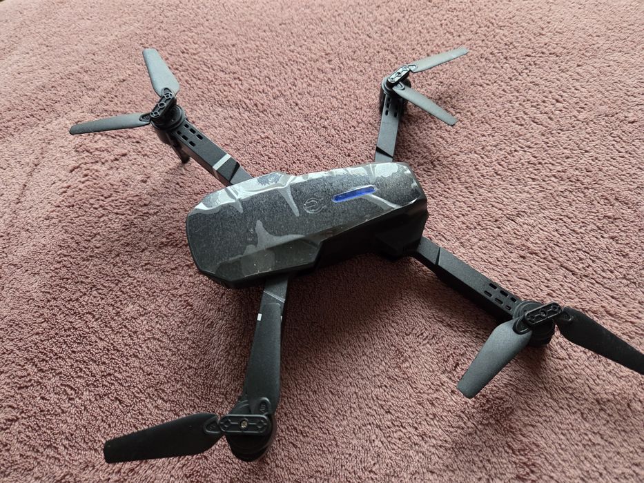 Сгъваем дрон E88 Pro - 1080P