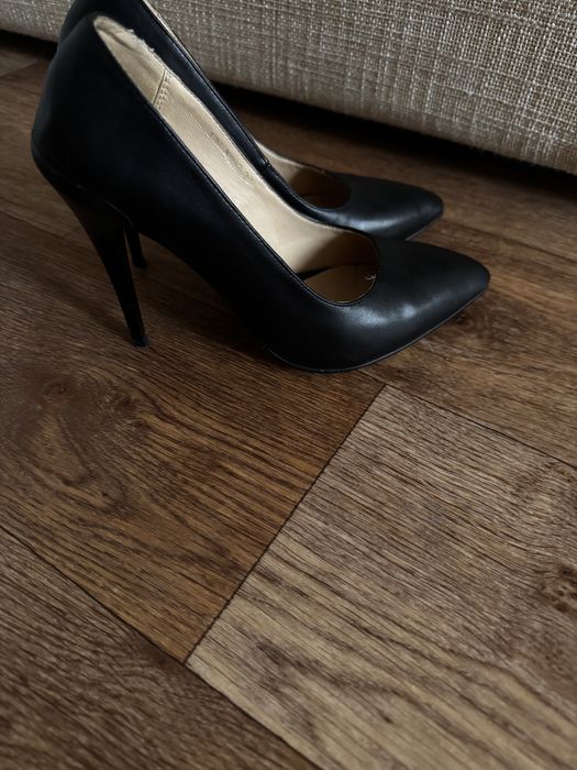 Туфли 1000 тенге