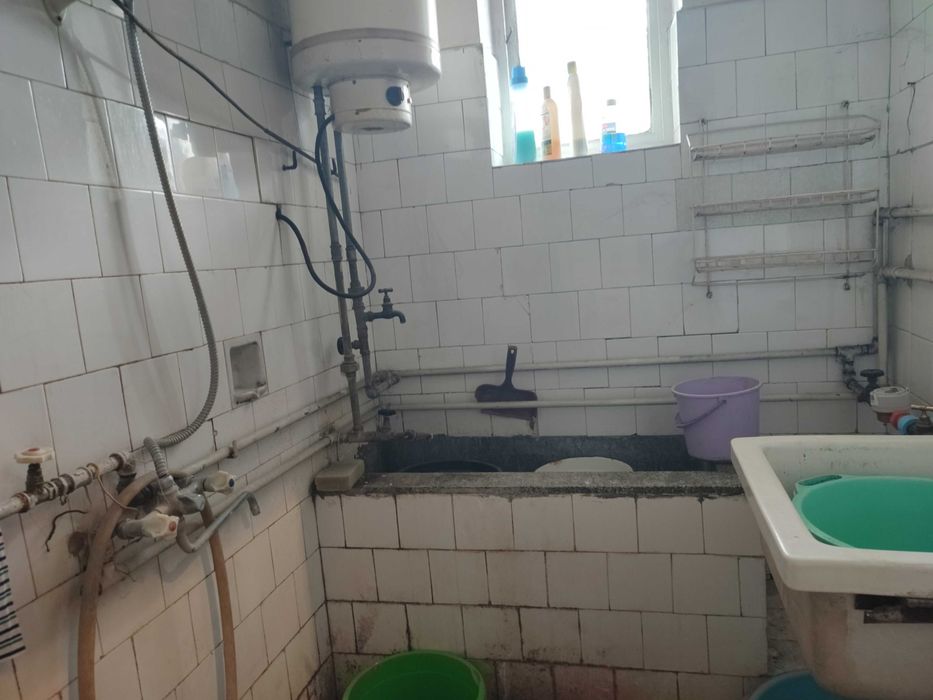 Продава се Четиристаен апартамент в Търговище, Център - 135 кв.м за 714 €/кв.м - Снимка #9