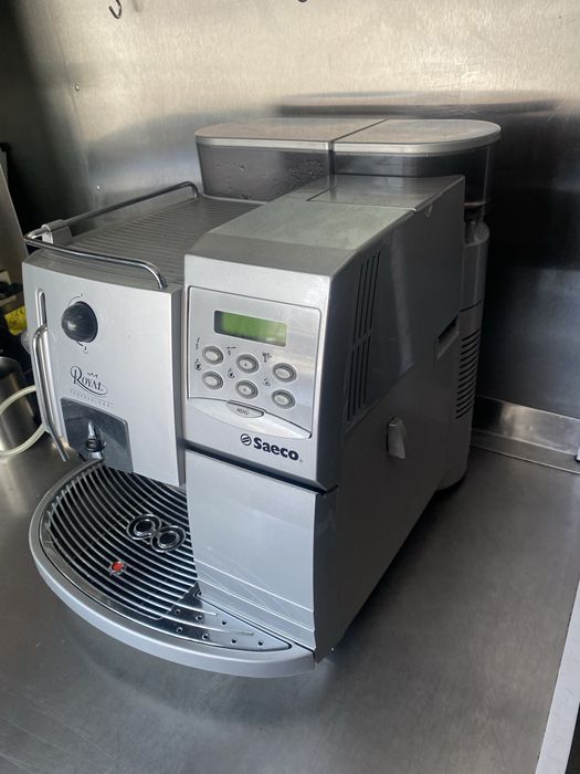 Кофе машина royal professional saeco
