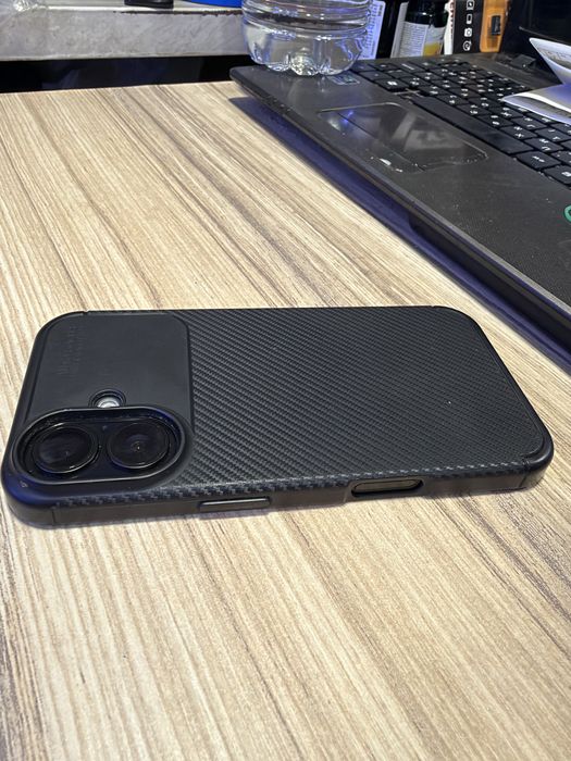Iphone 16 256 черен