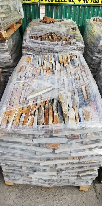 Piatră, marmura rotungită alba,roșii, roze,gri, la amenajări grădini