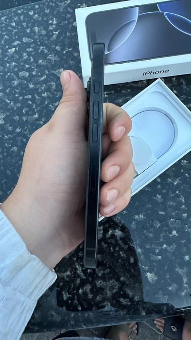 Iphone 16 pro 90% емкость