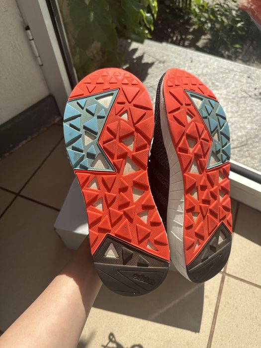 Adidasi Adidas in conditie excelenta
