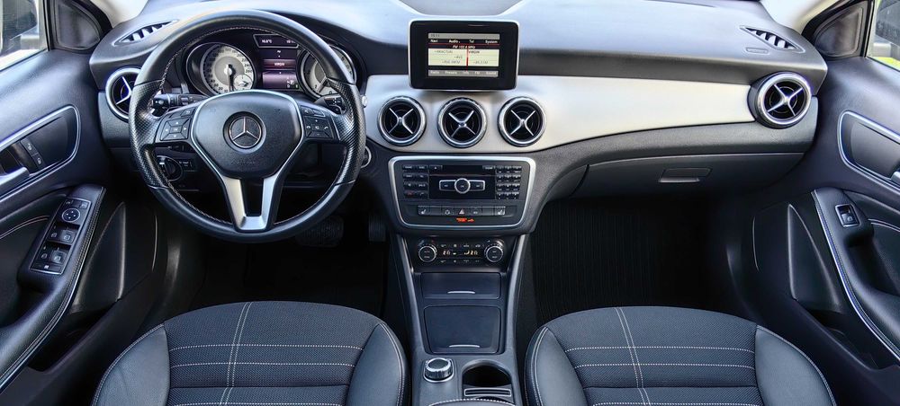 Mercedes-Benz GLA200, Euro6, AUTOMAT, Piele, Padele