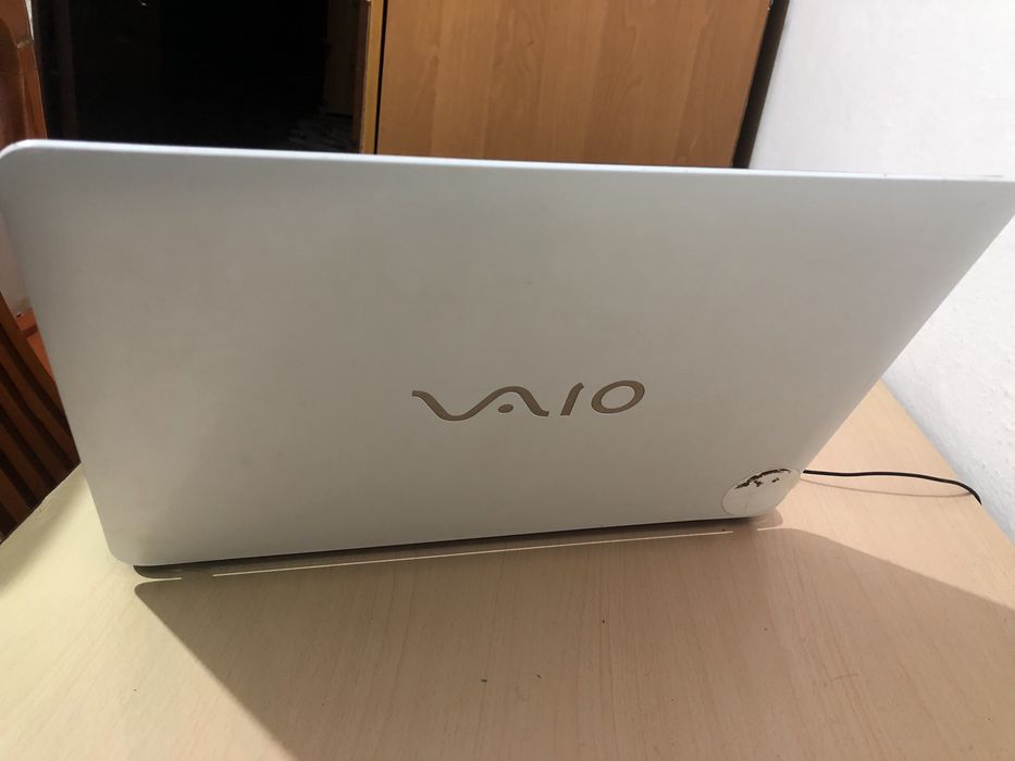 Ноутбук HP и Sony