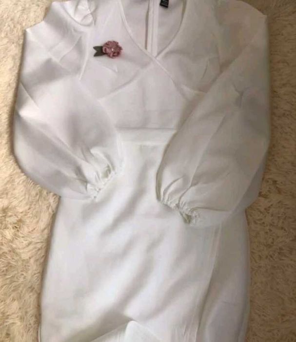 Rochie alba      .