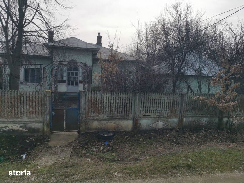 Casa batraneasca Zanoaga - 2002 mp teren