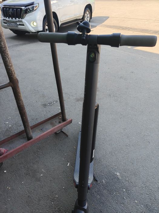 Продам электросамокат Ninebot by Segway