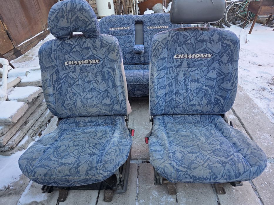 Продам Сидения от митсубиси делика