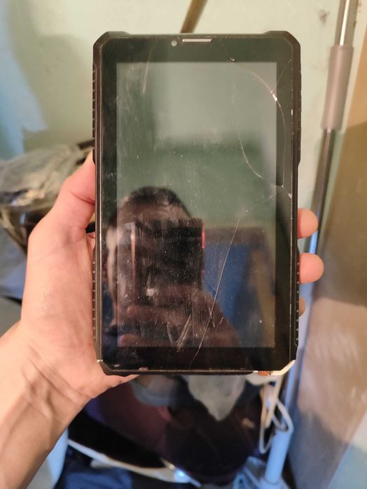 Мобильный телефон