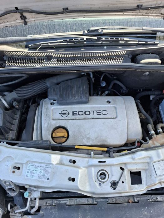 Opel Meriva 1.6 бензин 2005 година на части