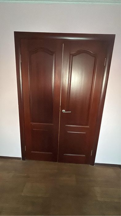 Продам двери 120 см