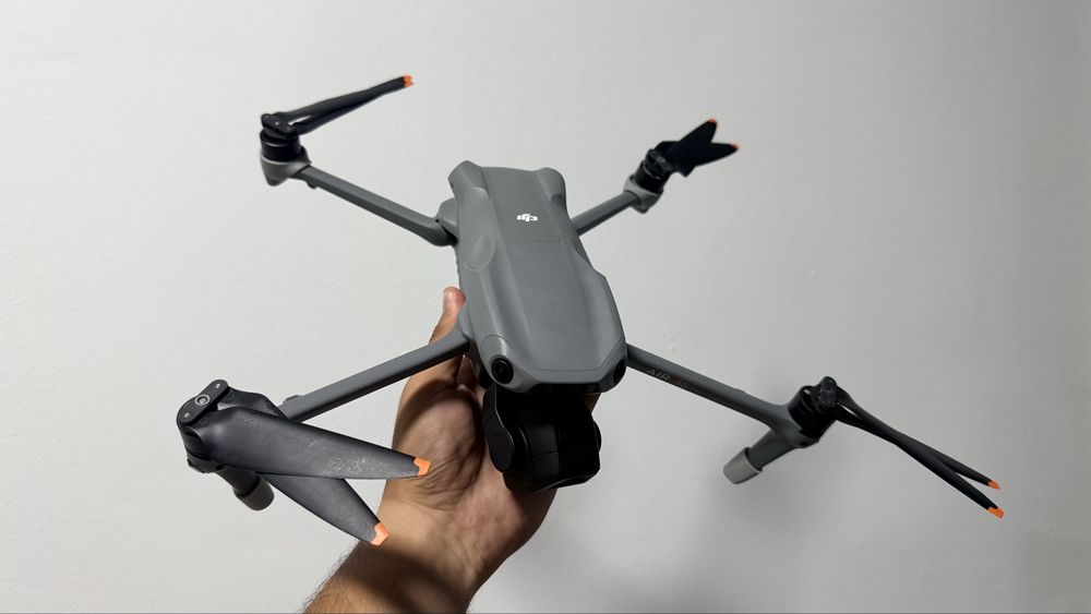 DJI AIR 3S fly more combo