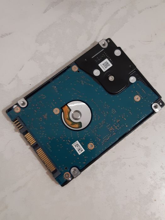 HDD 320 Gb В идеале 100% 2.5