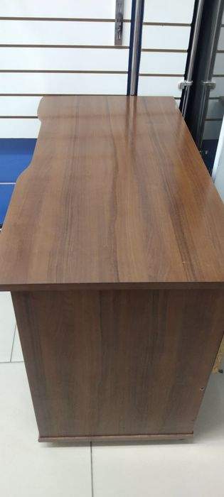 Продам ікомпьютерный  стол