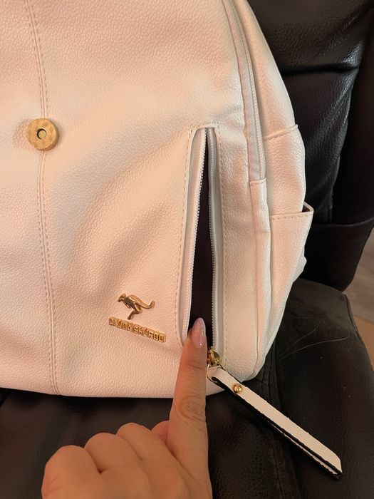 Дамска раница-стилна,нова,идеална за ежедневието и пътуване