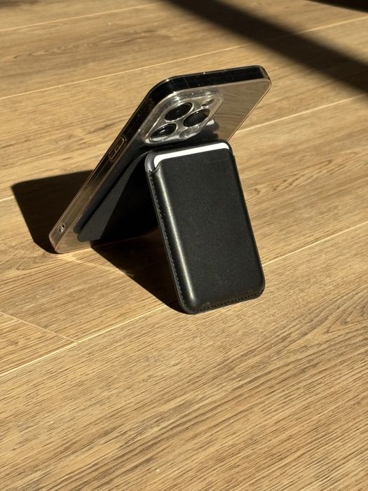 Карт холдер на магните