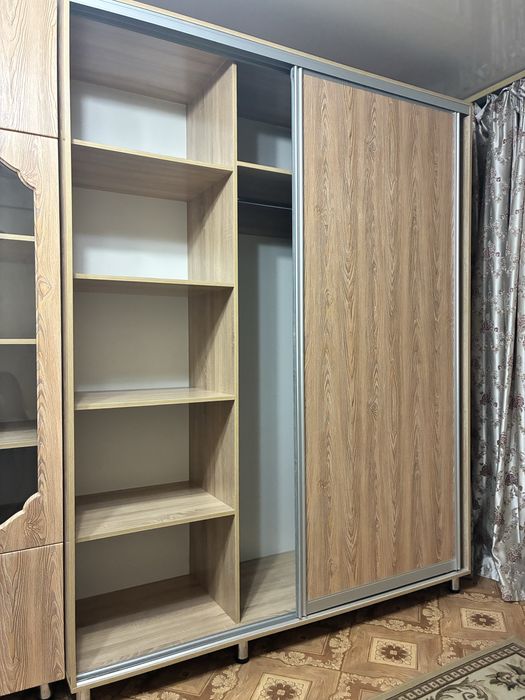 Продам шкаф- купе