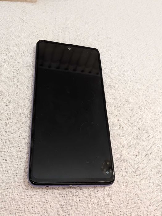 Продава Samsung A52