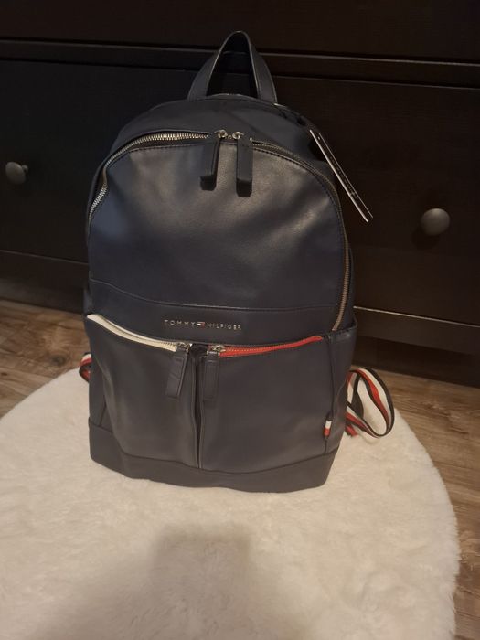 Дамски чанти Tommy Hilfiger, Versace и други