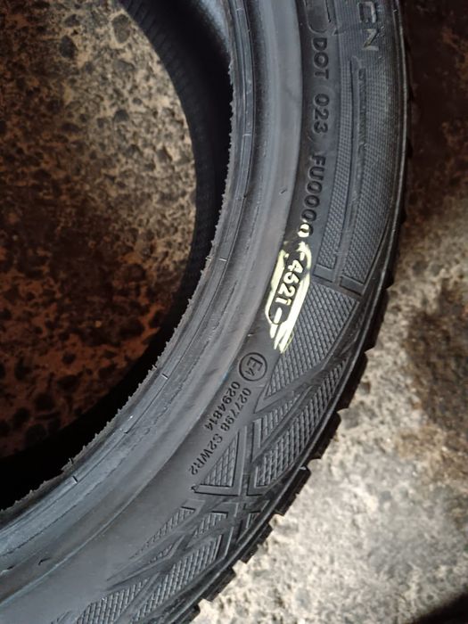 Set 4 anvelope iarna 235/45/18 vredestein dot 2021