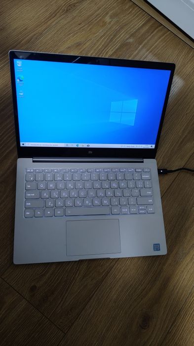 Xiaomi Mi Notebook Air 13 / i5 / 8GB / SSD 256 / Nvidia 940MX