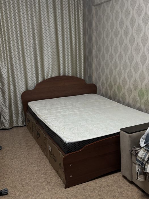 Двухспальная кровать