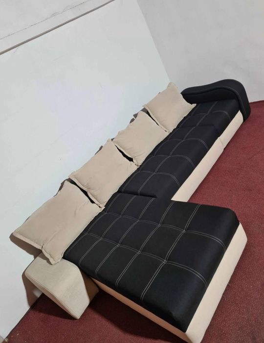 Canapea Stand extensibil cu lada