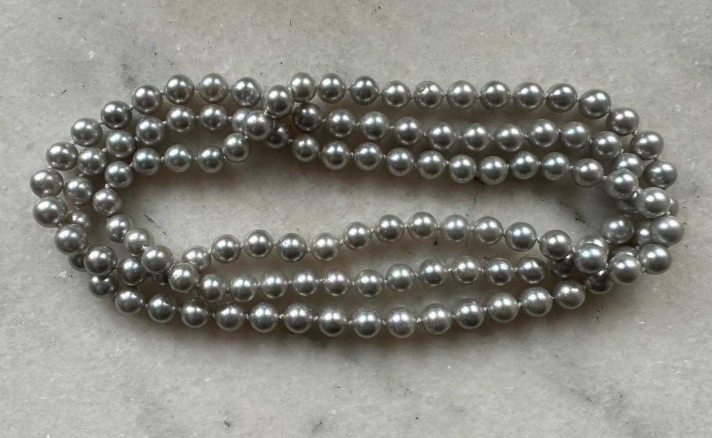 Colier din perle de gri