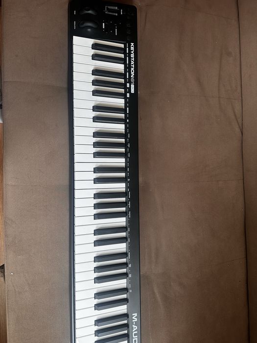MIDI-клавиатура M-Audio Keystation 61 MK3